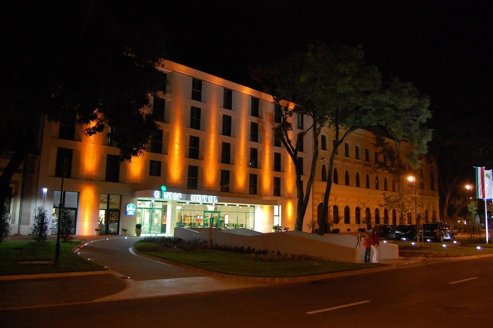 金客阁酒店 Hódmezővásárhely 外观 照片